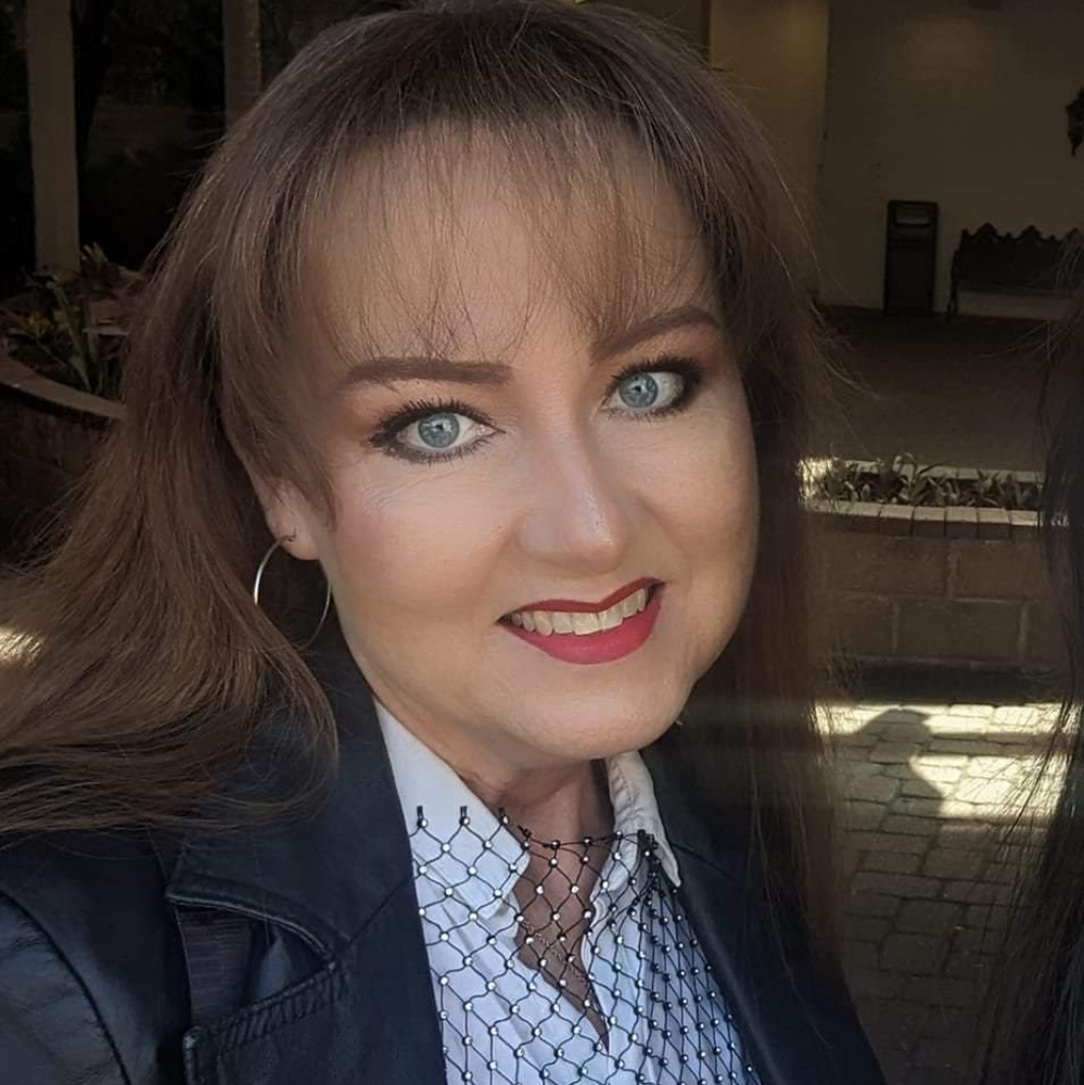 Meet your Posher, Caren
